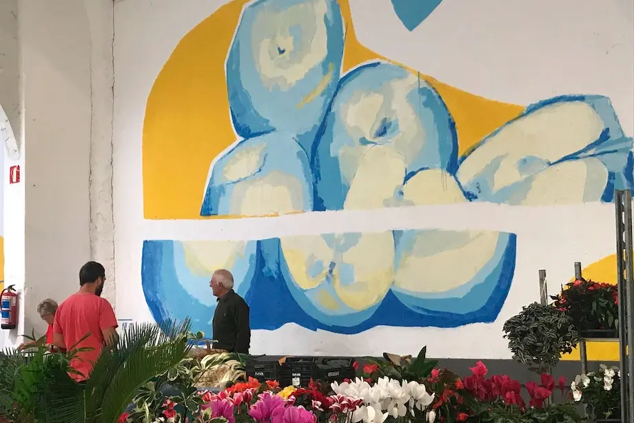 Vista de uno de los murales del mercado